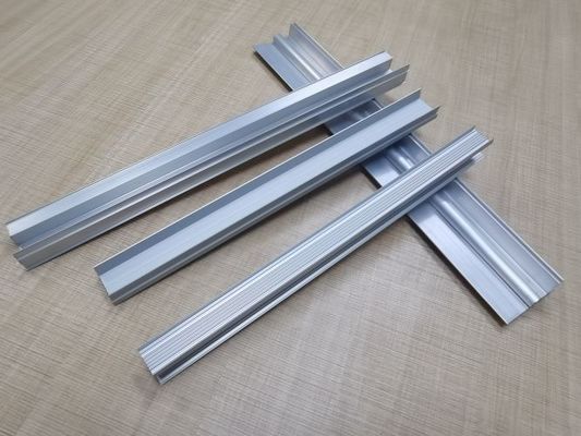 Silver Anodizing Aluminum Extrusion Parts Heat Sink Profile 50000 Shots