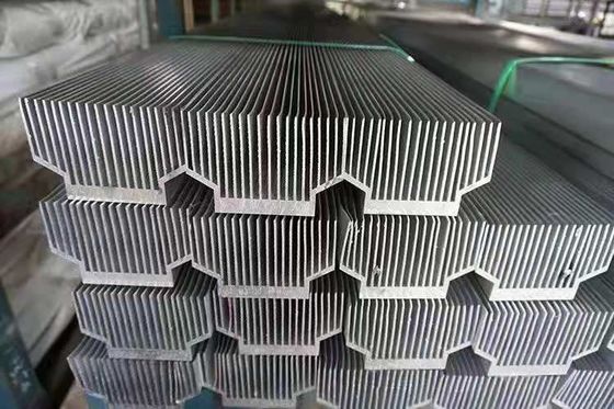 Radiator T5 Big Size Aluminum Extrusion Profile Heat Sink AL6063 25um thickness